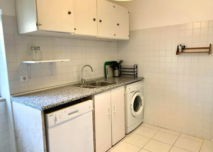 Downtown Apartment *